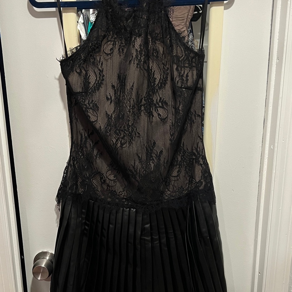 Chic Black Lace Backless Dress